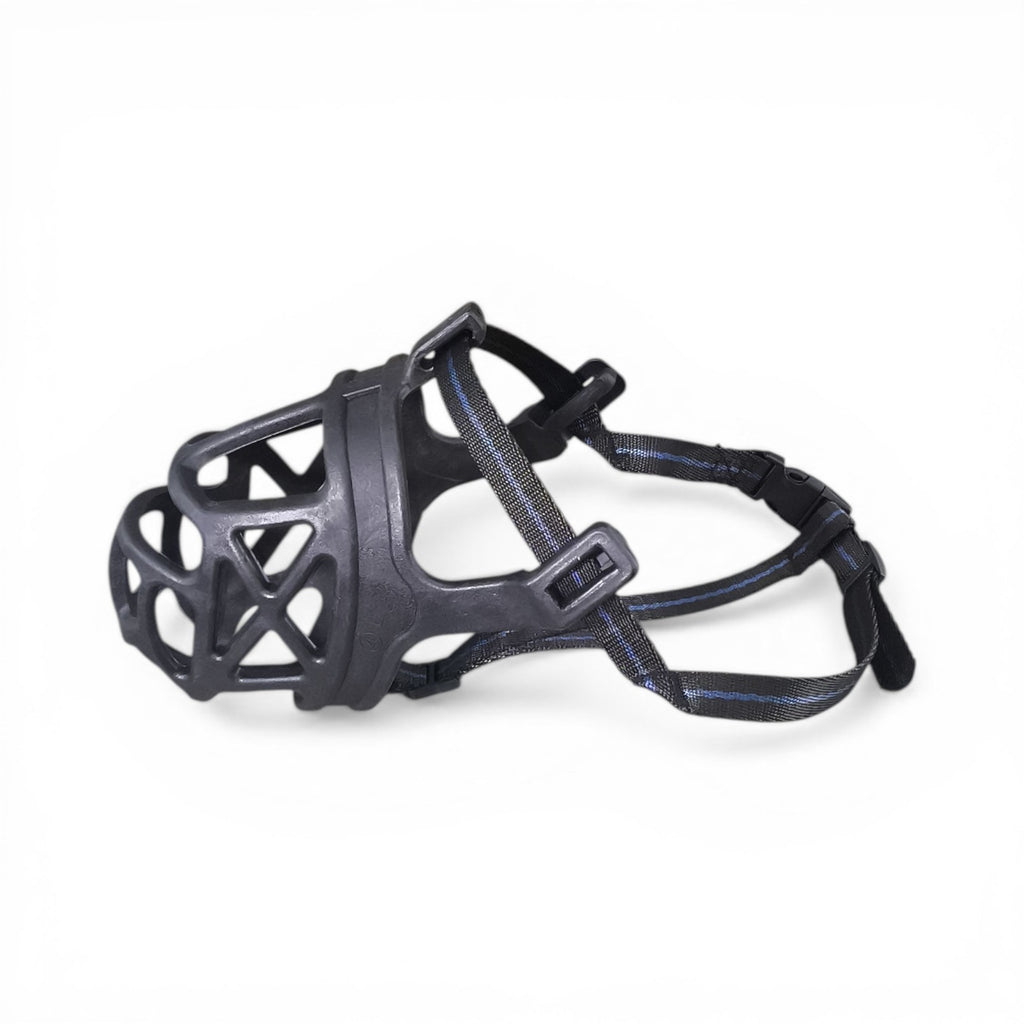 Maroc-Animalerie adjustable black dog muzzle for barking and biting, made of flexible, non-toxic material.