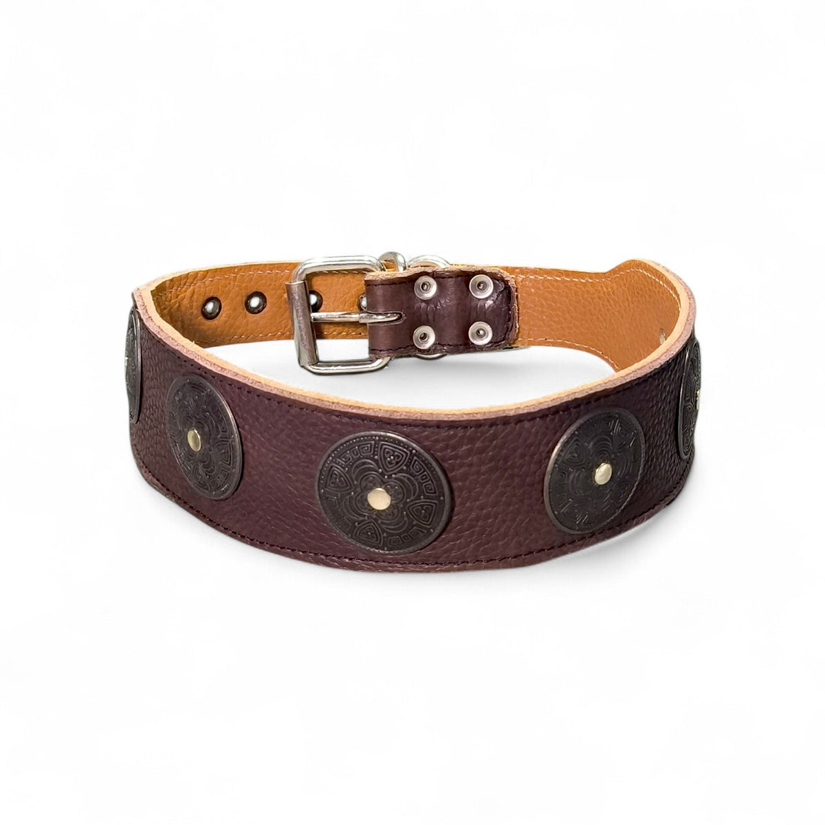 Maroc-Animalerie decorative brown leather dog collar with embossed metal medallions and adjustable buckle.
