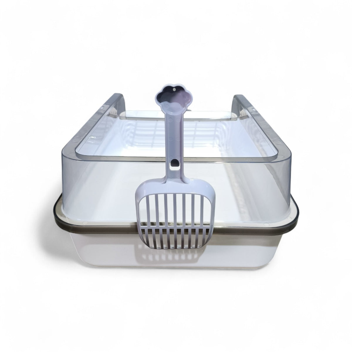 Maroc-animalerie white enclosed cat litter box with clear hood and sifting scoop. Features odor control and privacy.