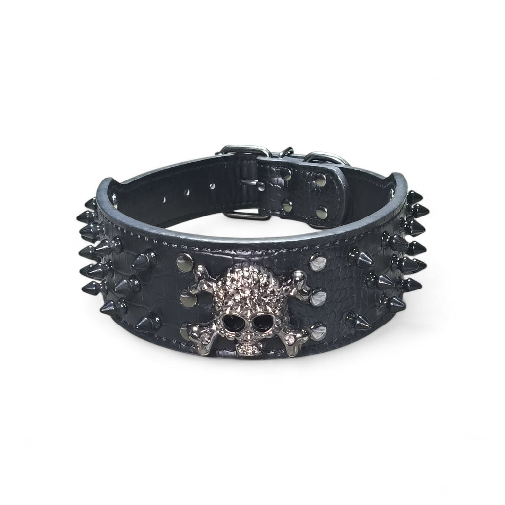 Maroc-Animalerie black leather dog collar with crocodile texture, spikes, and skull charm.