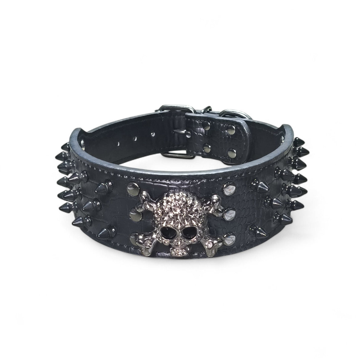 Maroc-Animalerie black leather dog collar with crocodile texture, spikes, and skull charm.